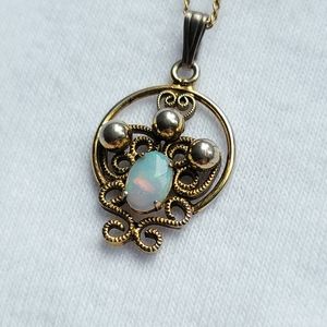 Vintage Opal Gemstone Delicate Tiny Layering Necklace